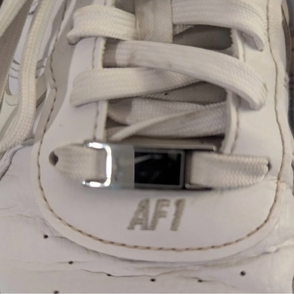 Women's Nike Air Force 1 PLT.AF.ORM Triple White Size 8.5 - Picture 5 of 13